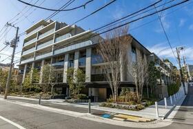 東京都品川区上大崎１丁目
