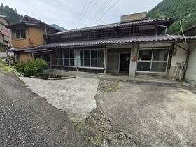 兵庫県宍粟市一宮町深河谷