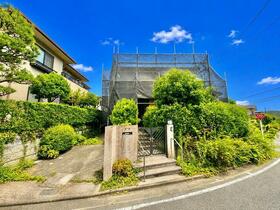 東京都八王子市元八王子町２丁目
