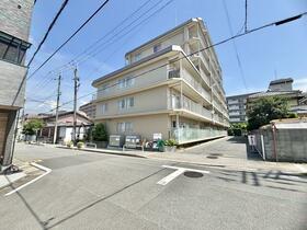 大阪府守口市桃町