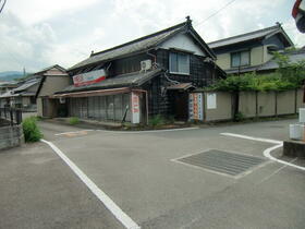 徳島県美馬市穴吹町穴吹字井口