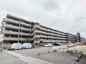 奈良県大和高田市大字根成柿