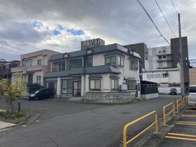 青森県弘前市大字大町１丁目