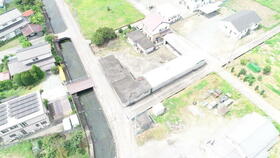 山梨県南アルプス市東南湖