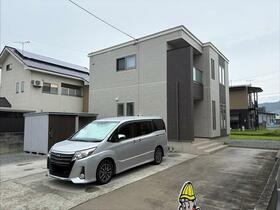 山形県米沢市万世町桑山