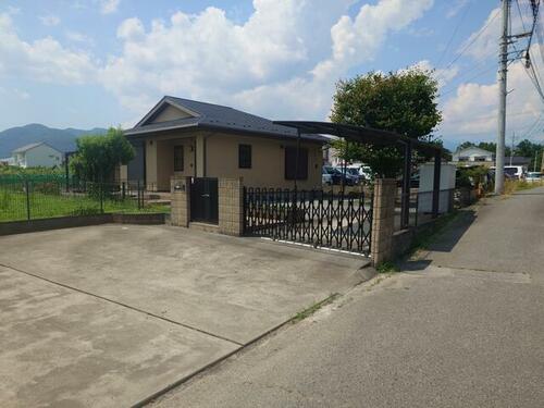 detached 山梨県笛吹市石和町上平井