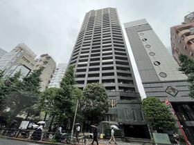 ファーストリアルタワー新宿