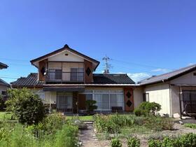 山梨県韮崎市神山町武田