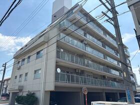 三重県鈴鹿市白子駅前