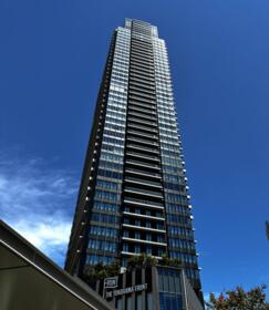 ＴＨＥ　ＹＯＫＯＨＡＭＡ　ＦＲＯＮＴ　ＴＯＷＥＲ