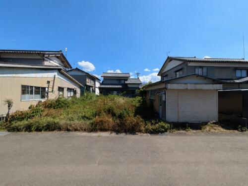 Land, Ono, Fukui