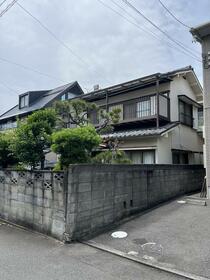 愛媛県松山市岩崎町１丁目