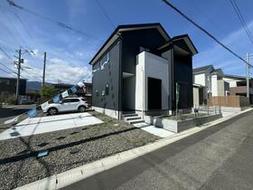 佐賀県小城市三日月町久米