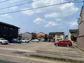 富山県高岡市丸の内