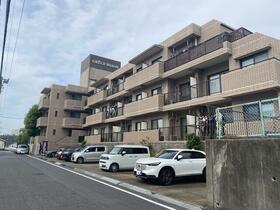 千葉県成田市囲護台1丁目