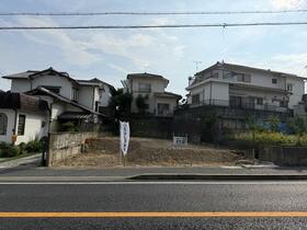 兵庫県三木市志染町中自由が丘２丁目