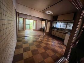 石川県金沢市菊川１丁目