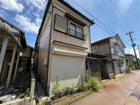 新潟県燕市吉田栄町