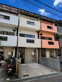 大阪府高槻市大冠町３丁目