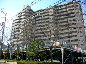 サーパス衣山弐番館