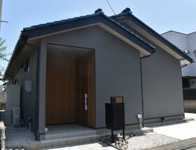 三重県四日市市泊山崎町