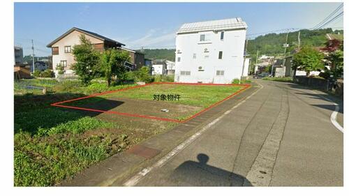 Land, Uonuma, Niigata