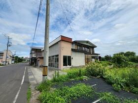 青森県つがる市柏桑野木田千年