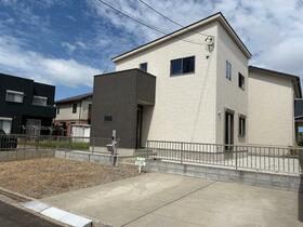 三重県津市久居緑が丘町２丁目
