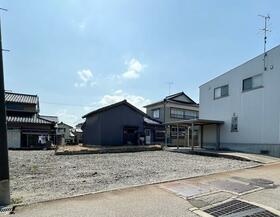 富山県射水市三日曽根