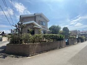 神奈川県藤沢市片瀬山３丁目
