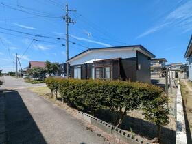 秋田県潟上市飯田川下虻川字街道下