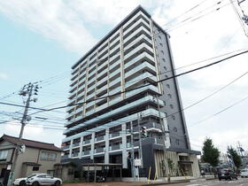 レーベン長岡南町LEXIS