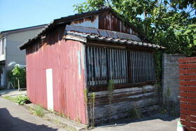 富山県高岡市西町