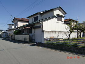 山梨県笛吹市石和町井戸