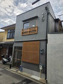 京都府京都市上京区五辻通七本松西入上る老松町