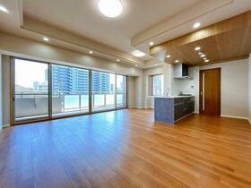アルファステイツ幸町２　３０１