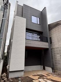 東京都渋谷区本町１丁目