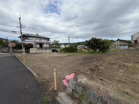 奈良県生駒郡平群町大字椣原