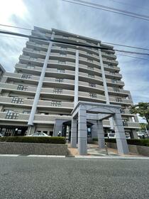 山口県下関市長府松小田本町