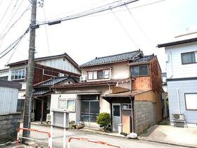 富山県高岡市定塚町