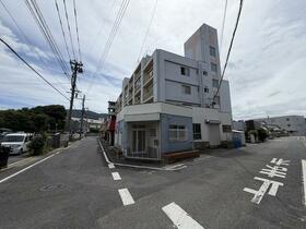 福岡県北九州市小倉北区片野新町１丁目