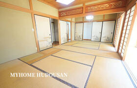 東京都八王子市寺田町