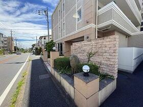 千葉県船橋市前原東１丁目