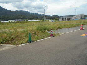 佐賀県伊万里市二里町大里乙