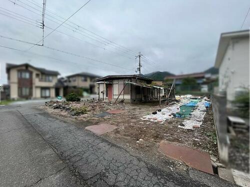 Land, Higashiomi, Shiga