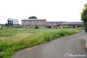 群馬県邑楽郡大泉町大字寄木戸