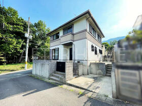京都府亀岡市本梅町中野堀釜