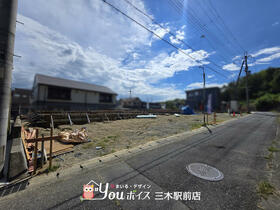 兵庫県加東市下滝野１丁目