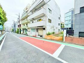 東京都渋谷区猿楽町