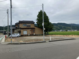 石川県白山市知気寺町